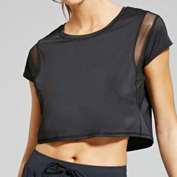 Forever 21 - Sport Mesh-Paneled Crop Top - Picture 1 of 4